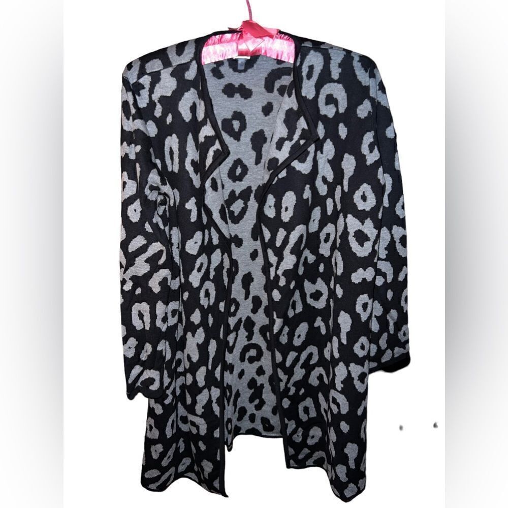 Anne Klein Grey and black open front long sleeved sweater size medium
